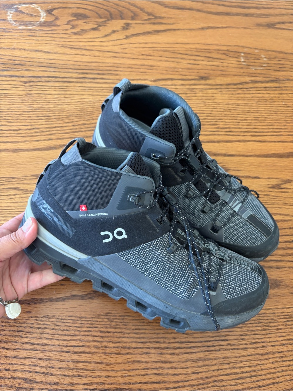 ON Cloudtrax Women’s Running Shoes